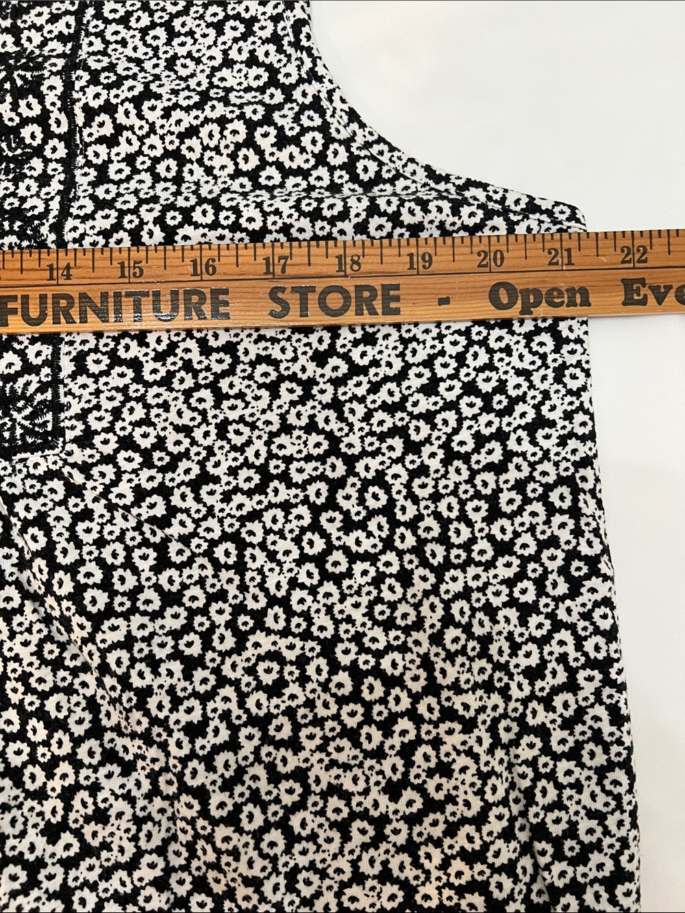 Christopher & Banks Black and White Floral Tie-Front Sleeveless Tank Top Relaxed - Picture 8 of 11